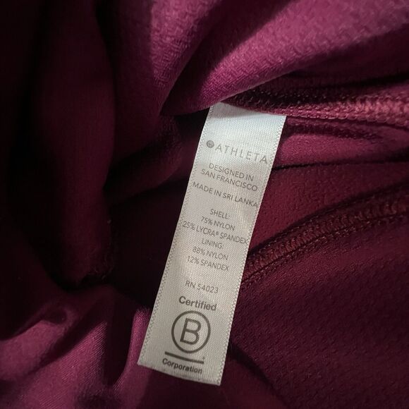 ATHLETA Tech Workout Jacket 1/2 Zip Pullover Berry Size Extra Small - Picture 9 of 9